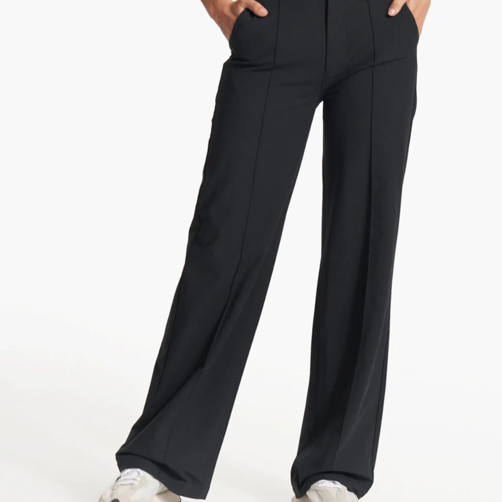 Vuori Women's Wide Leg Pants in Black - Picture 2 of 9